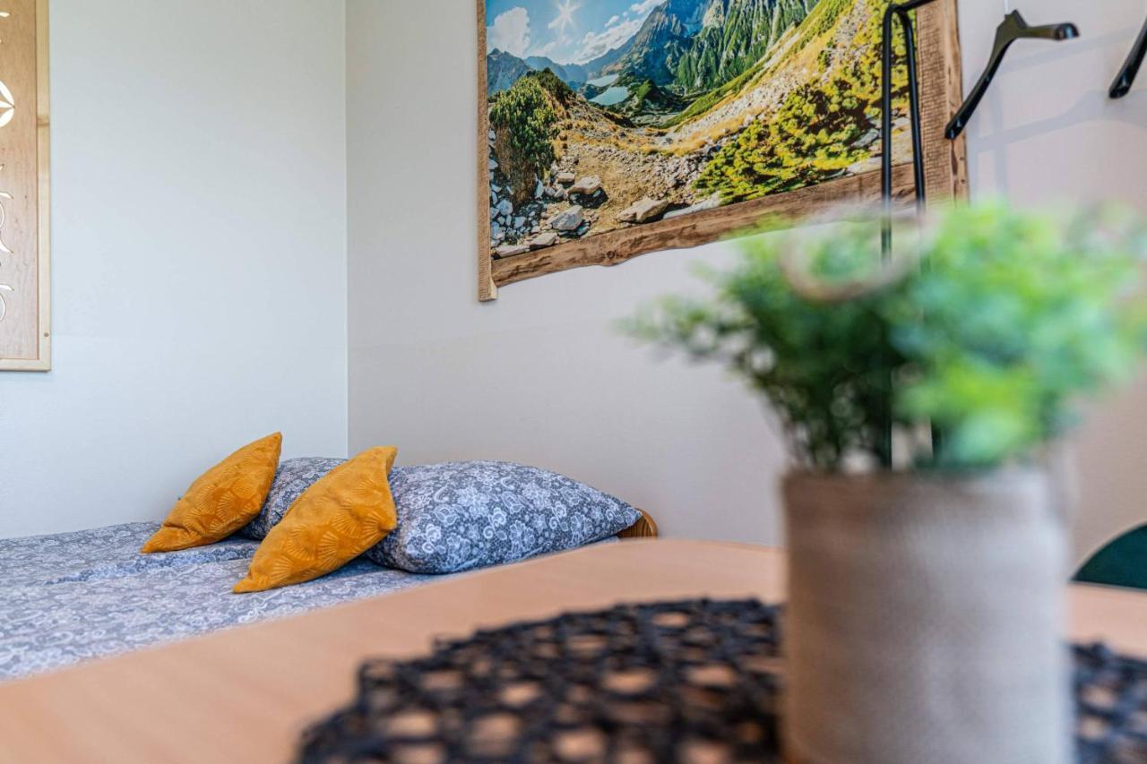 Widokowy Apartament - Pokoje Goscinne Banska Wyzna Exterior foto